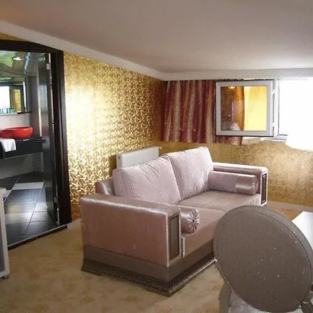 City Wall Hotel Otel
