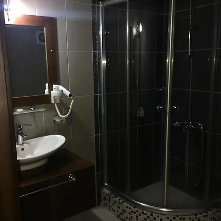 City Wall Hotel Otel