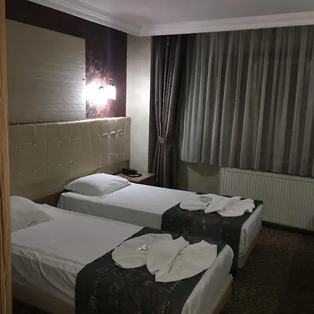 City Wall Hotel 3*