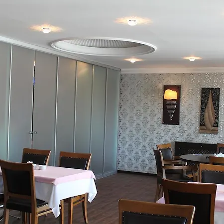 Hotel City Wall Hotel 3*